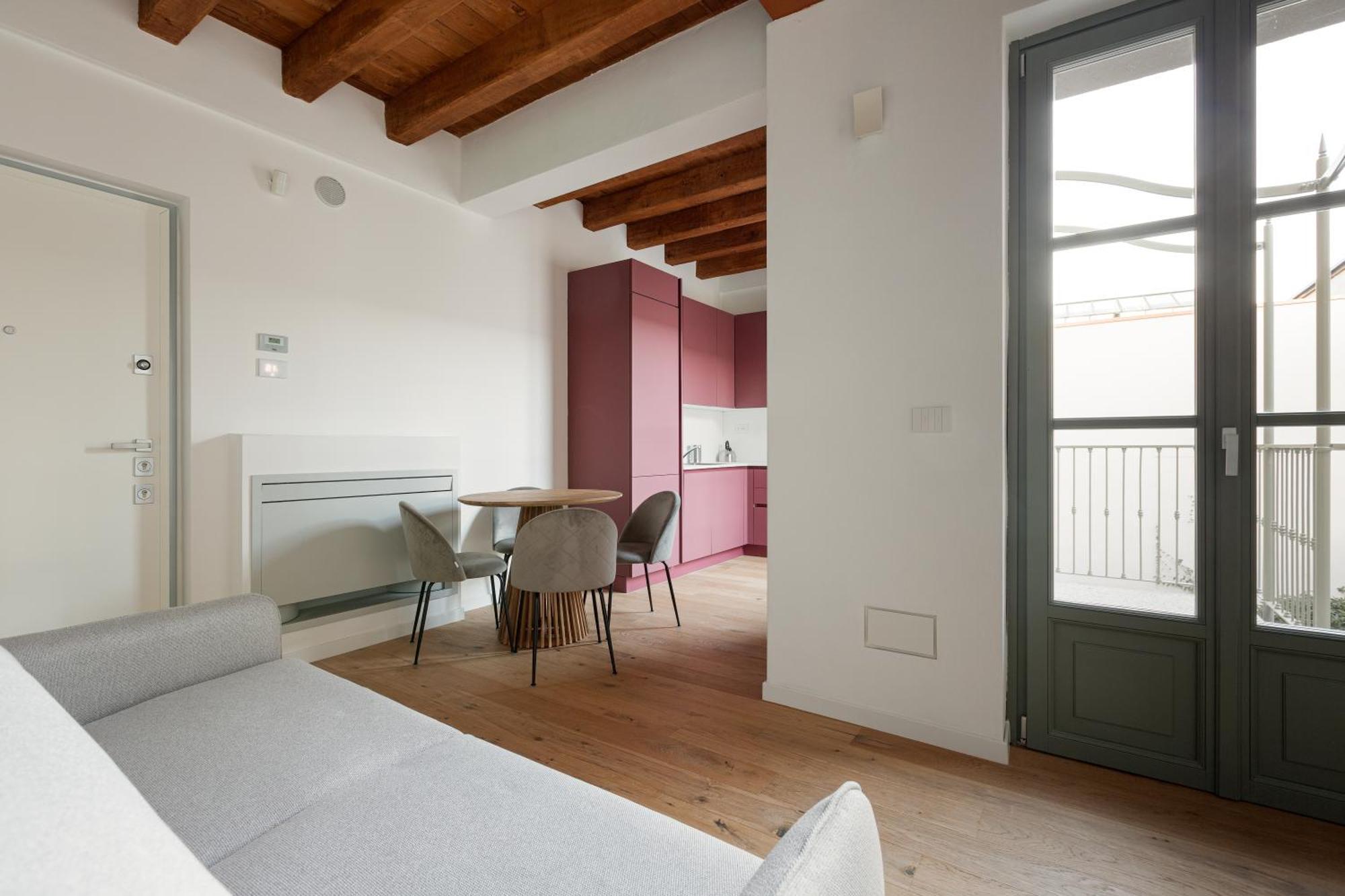 Apartamento Modern In With Balcony